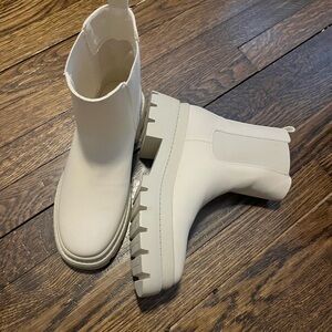 JustFab Off-White Ankle Booties
